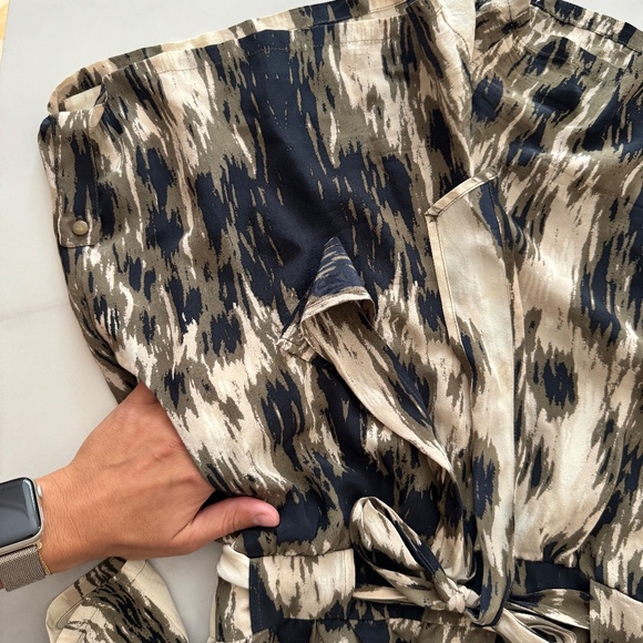 CHARLIE JADE Romper with Belt BLK/GRN/Cream Size Small - Picture 7 of 8